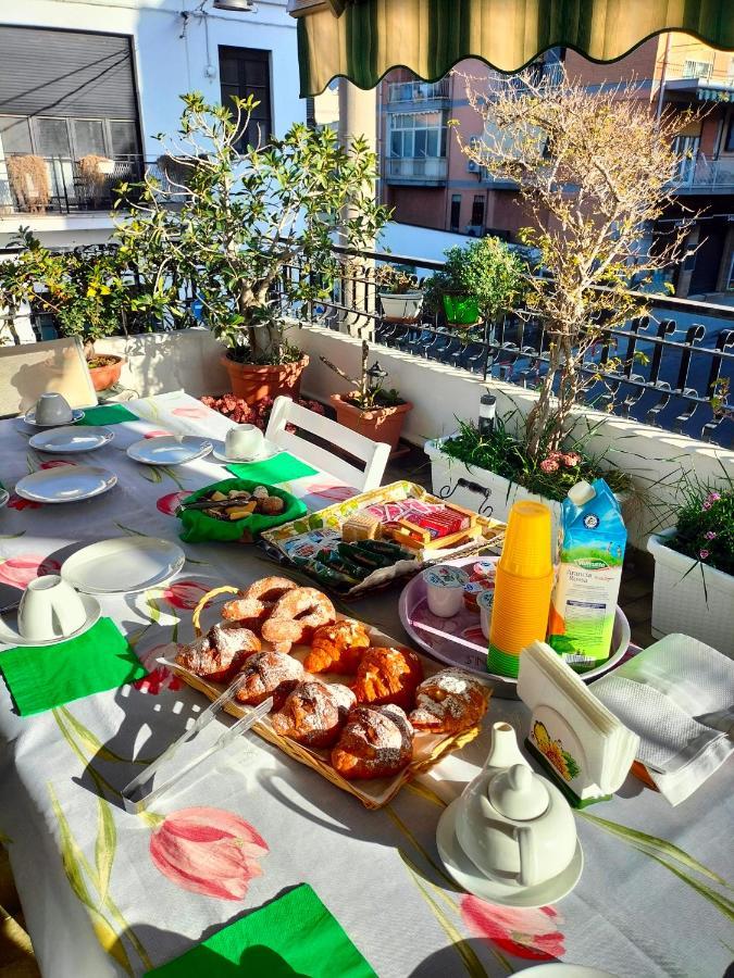 La Castellese Bed & Breakfast Aci Castello Bagian luar foto
